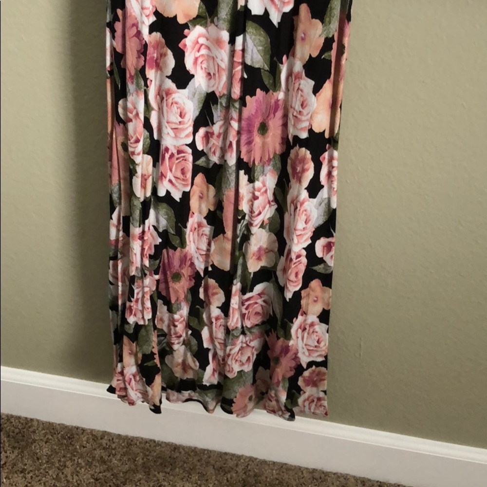 Dress - Picture 3 of 6